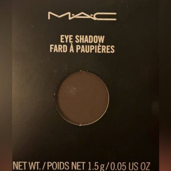 NIB MAC pro eyeshadow refill pan - Picture 3 of 3
